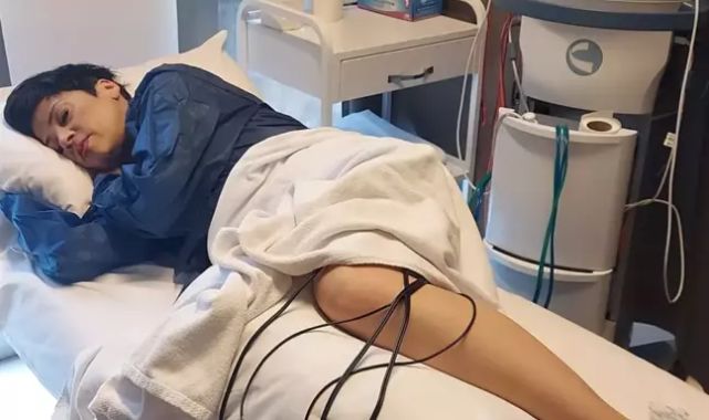 Ünlü şarkıcı hastaneye kaldırıldı! "Psikolojik olarak çökmüş durumdayım"