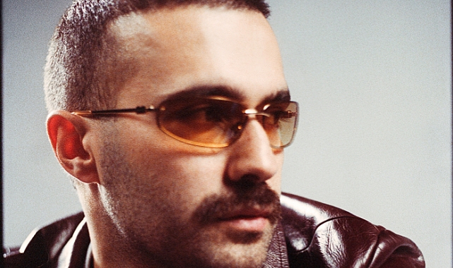 Mert Demir’den Yaz Bombası: “Delisin” 13 Haziran’da Yayında!