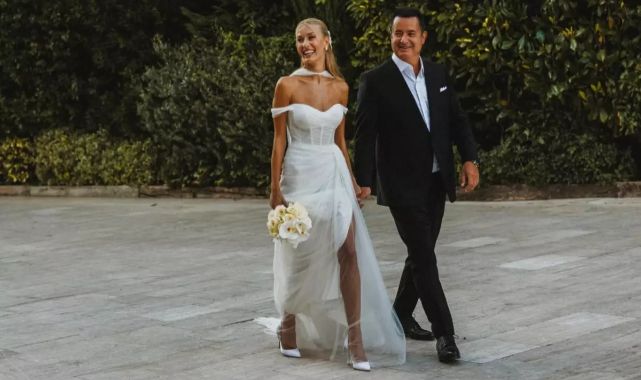 Acun Ilıcalı eşinin yeni yaşını duygusal sözlerle kutladı