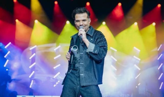 HARBİYE’DE BİR YAZ KLASİĞİ: KENAN DOĞULU’DAN EFSANE PERFORMANS!