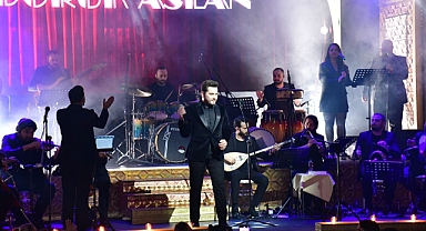 AŞK’A BAHANEM DEDİ, ARABESKE BOMBA GİBİ DÜŞTÜ! Doruk Aslan’dan Çarpıcı Çıkış.