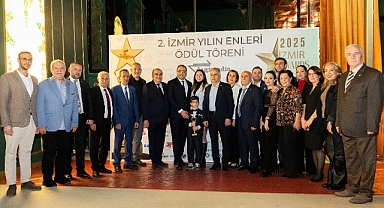 İzmir Yılın Enleri Ödülleri görkemli bir geceyle sahiplerini buldu