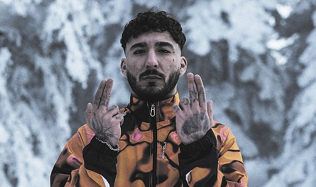 Yeni Şarkısıyla Zirvede!